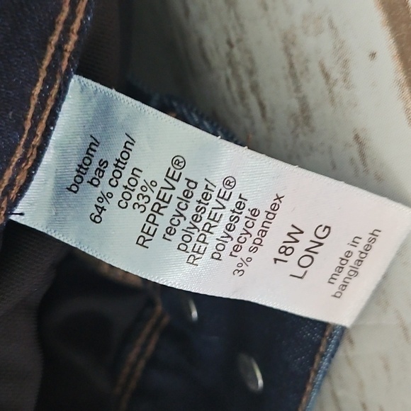 Maurices Everflex Flare Dark Wash Distressed Hem Jeans NWT - Picture 14 of 16